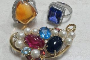 金･ダイヤ･ブランド品･時計を売るなら - 高価買取,宝石,藤沢白旗