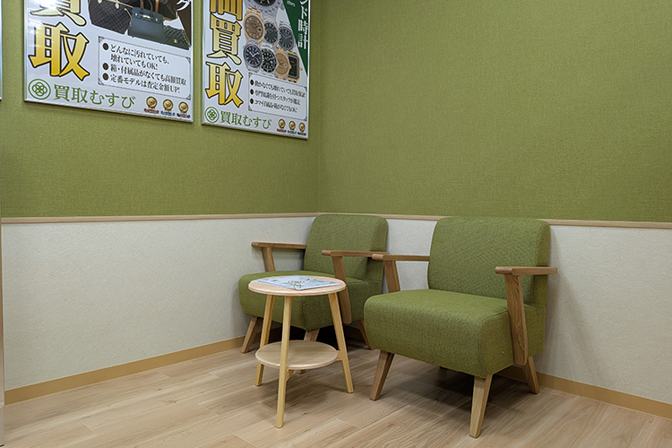 買取むすび イオン金山店 店舗写真3